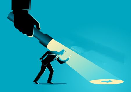 Binomo에서 숨겨진 다이버전스가 있는 거래 철수